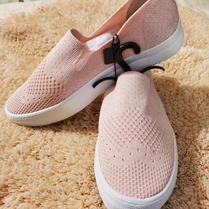 New fabric sneakers flats with memory foam.